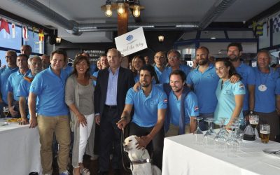 Peregrinos-marineros en el puerto