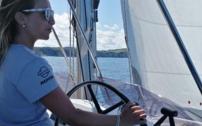 Nueve mujeres preparan la salida desde Hondarribia