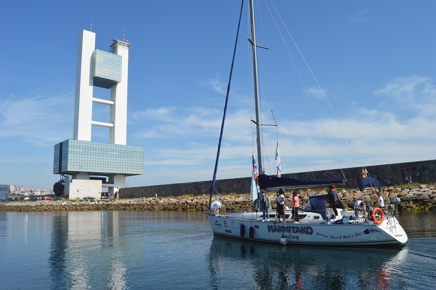 La regata Navega el Camino llega al puerto de A Coruña